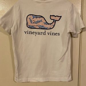 Kids size 6 vineyard vines tee